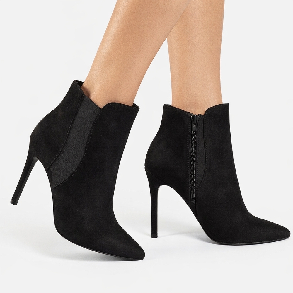 Sz 8 | Black Faux Suede Pointed Toe Stiletto Minimalist Classic Ankle Bootie